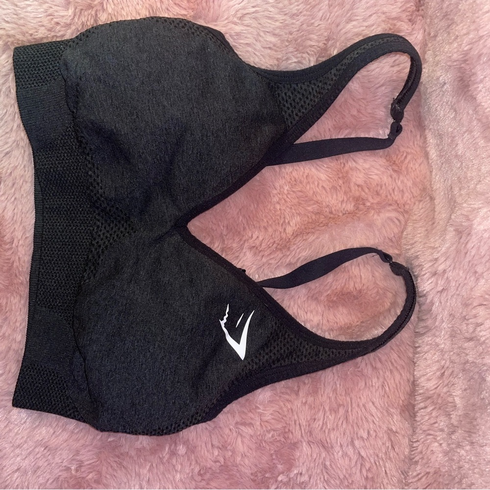 Gymshark black sports bra